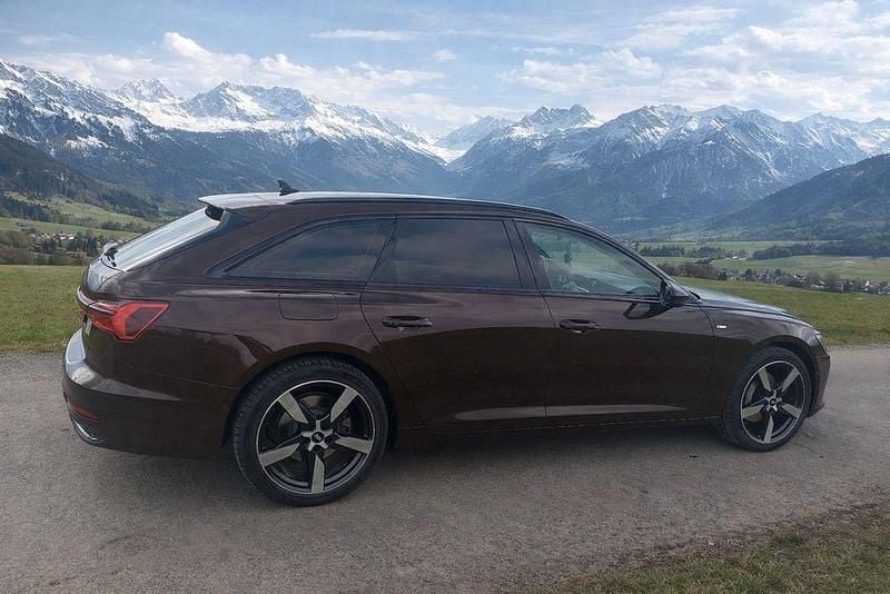 Gebraucht Audi A6 Black Edition 286 PS (210 kW) 2021 Rot Kombi