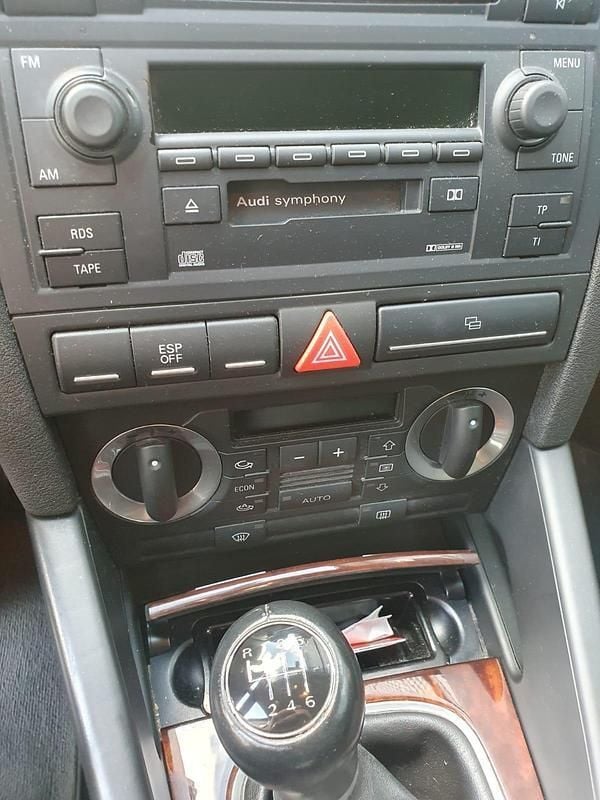 Schwarz Gebraucht 2004 Audi A3 Kleinwagen | 1.600 € (Superpreis) - Bild 1/4