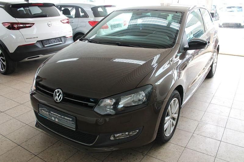 Gebraucht VW Polo Style 60 PS (44 kW) 2011 Braun Kleinwagen