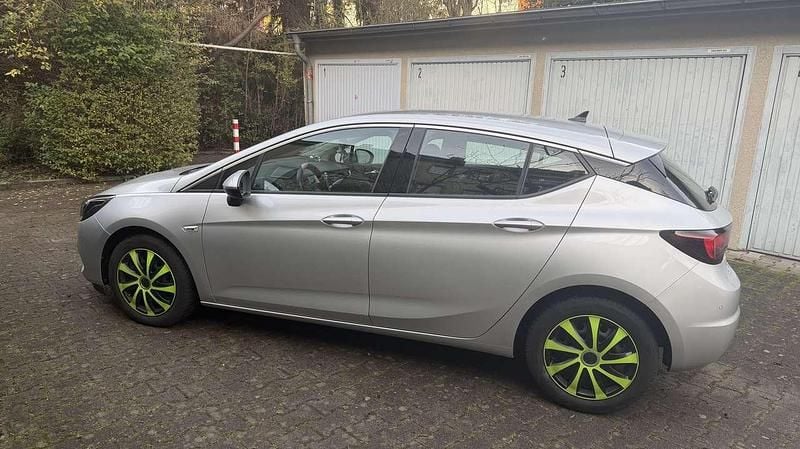 Silber Gebraucht 2020 Opel Astra Business Elegance Limousine | 11.800 € (Guter Preis) - Bild 1/4