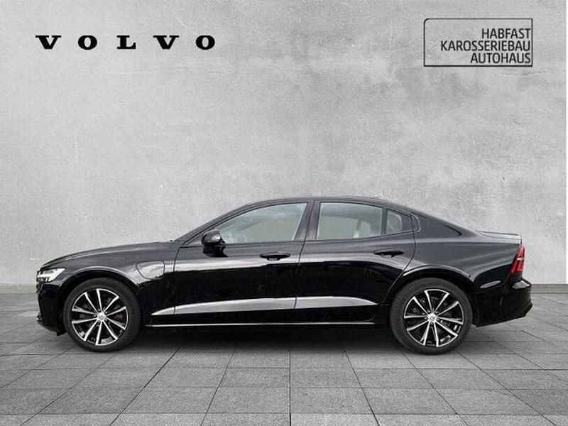 Gebraucht Volvo S60 Plus 455 PS (334 kW) 2022 Onyx black / metallic Limousine