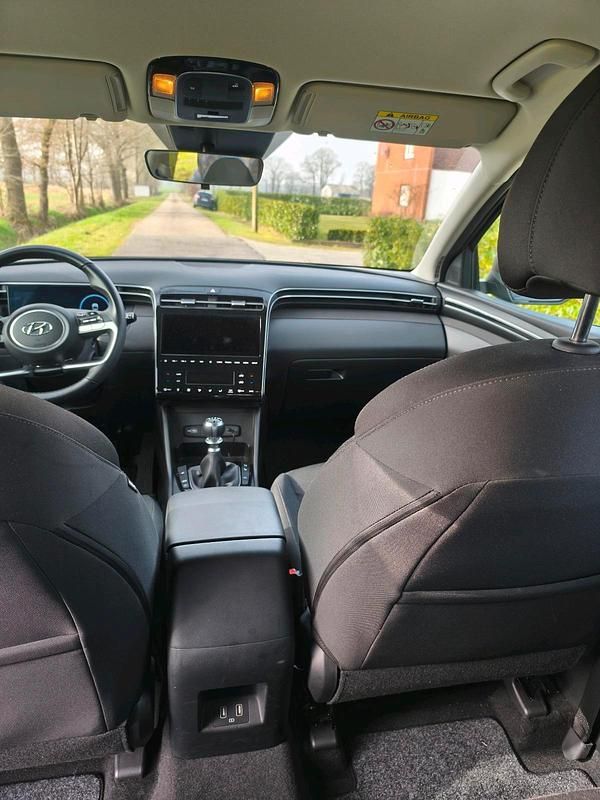Gebraucht Hyundai Tucson 150 PS (110 kW) 2024 Grau SUV