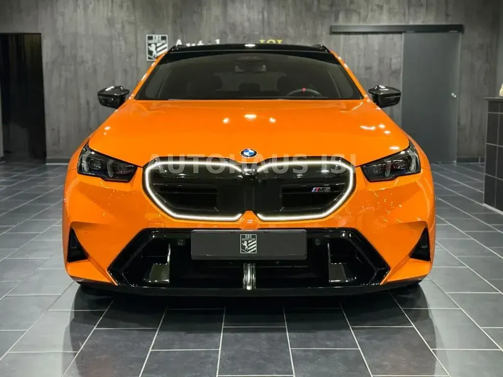 Gebraucht BMW M5 Performance 727 PS (534 kW) 2025 Orange Kombi