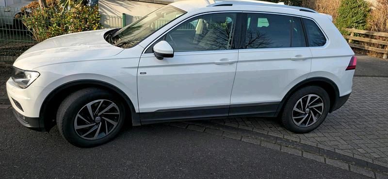 Gebraucht VW Tiguan 150 PS (110 kW) 2019 Weiß SUV