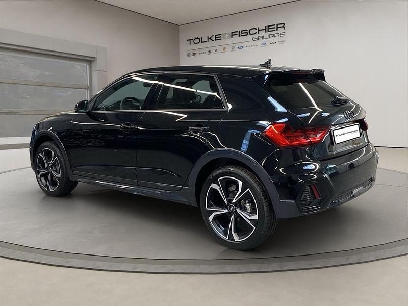 Gebraucht Audi A1 Basis 150 PS (110 kW) 2026 Schwarz SUV