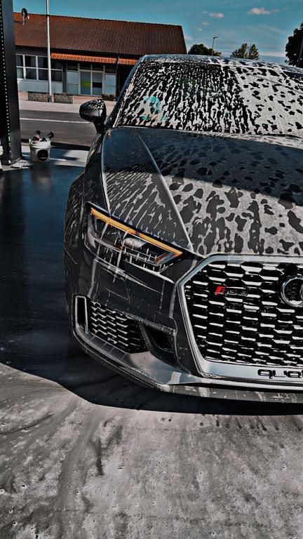 Grau Gebraucht 2019 Audi RS3 Sport Limousine | 39.400 € (Fairer Preis) - Bild 1/4