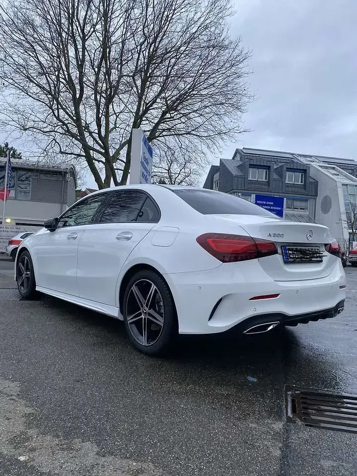 Gebraucht Mercedes A200 Advanced Plus 163 PS (119 kW) 2023 Limousine