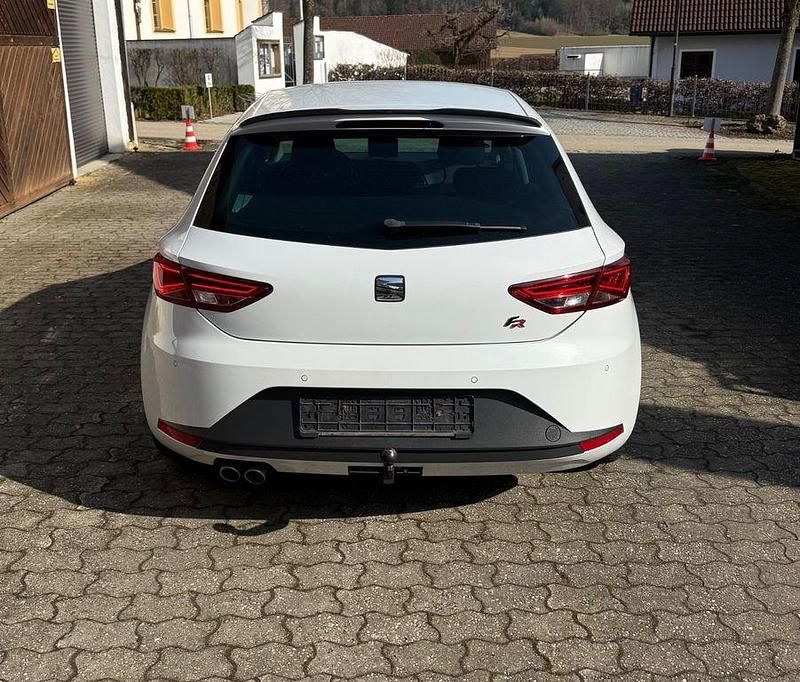 Gebraucht Seat Leon FR 150 PS (110 kW) 2016 Weiß Limousine