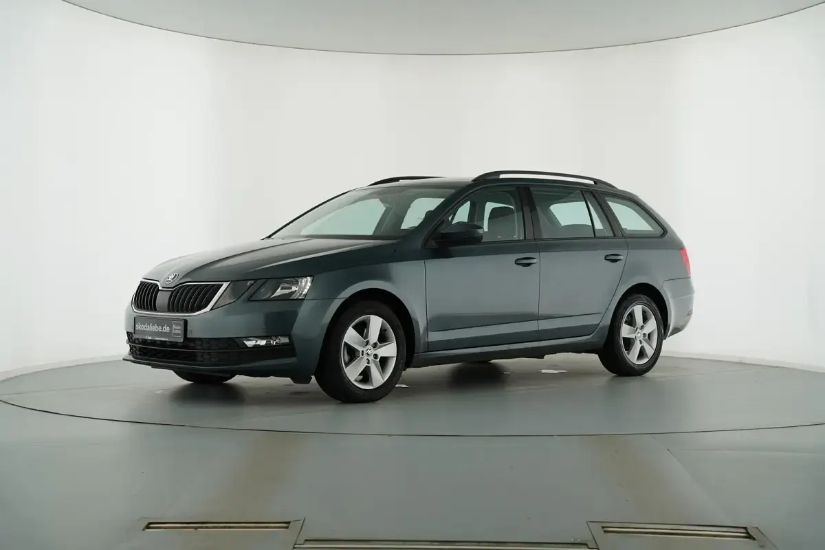 Gebraucht Skoda Octavia 150 PS (110 kW) 2017 Quarzgrau metallic Kombi