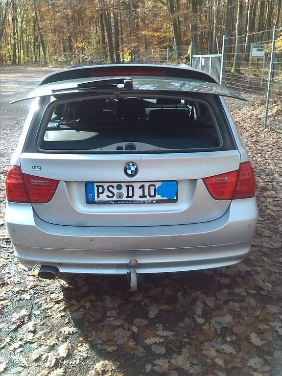 Second-hand BMW 320 184 CP (135 kW) 2012 Argintiu Break
