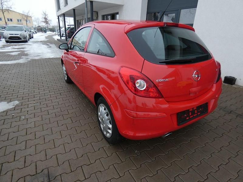 Gebraucht Opel Corsa Edition 80 PS (58 kW) 2008 Rot Kleinwagen