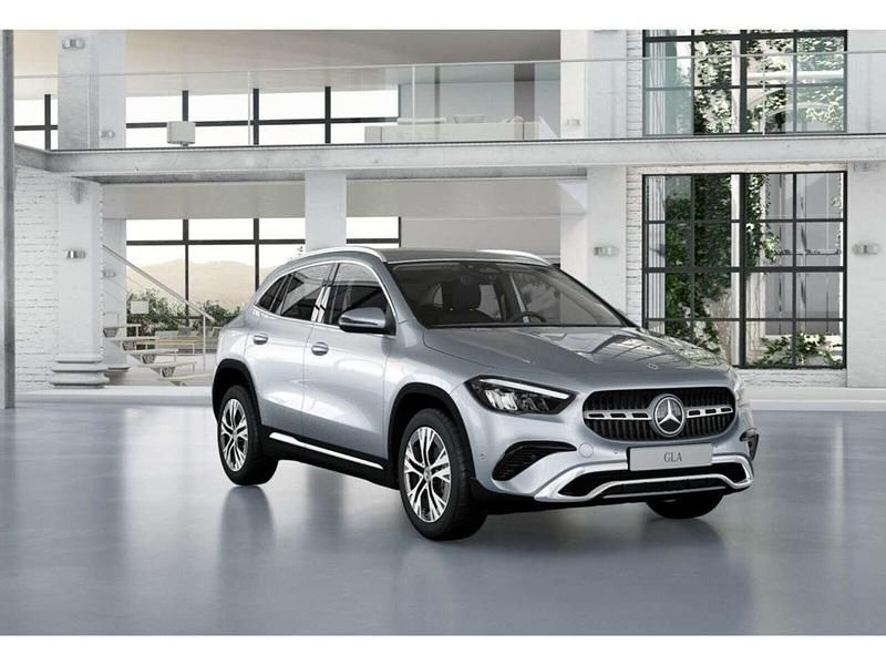 Gebraucht Mercedes GLA180 Progressive 136 PS (100 kW) 2024 Metalliclack hightechsilber SUV