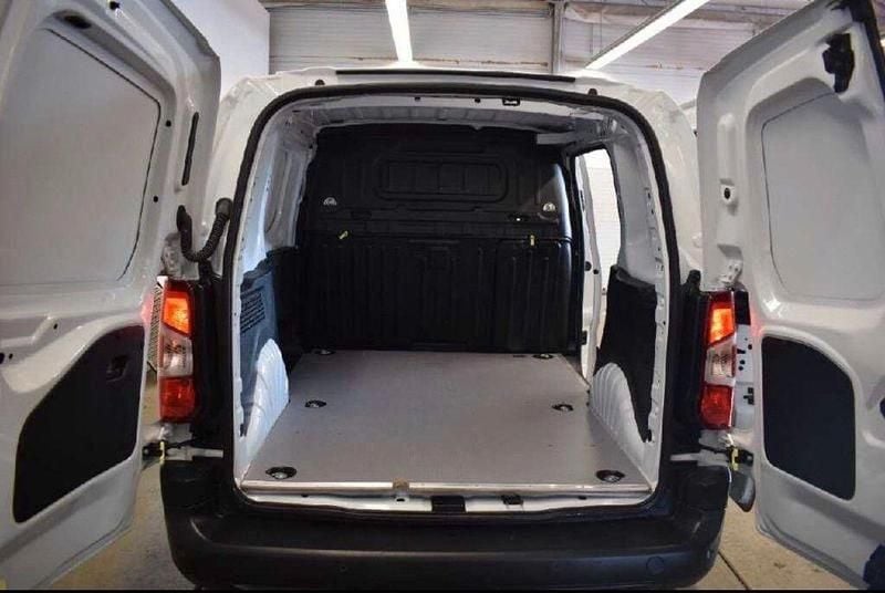 Gebraucht Toyota Proace City 102 PS (75 kW) 2024 Weiß Van / Kleinbus