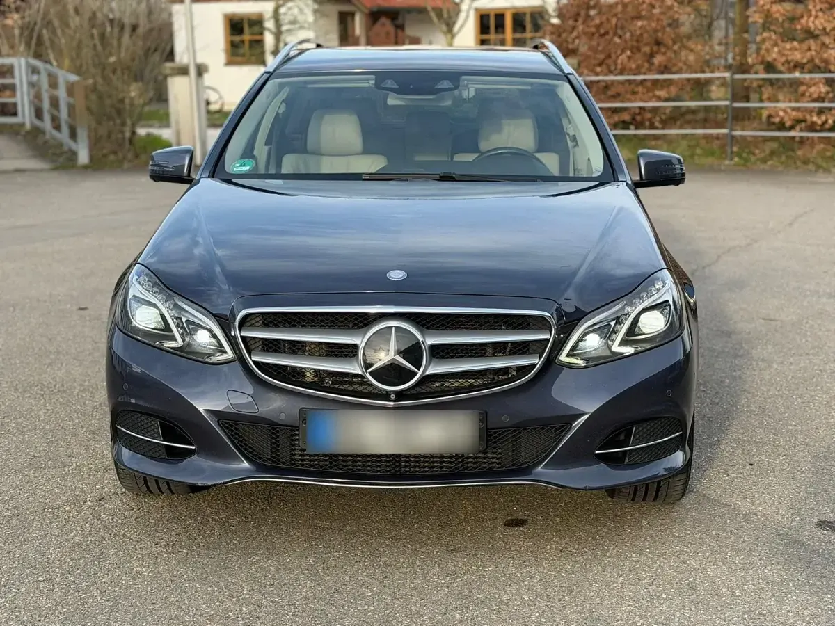 Gebraucht Mercedes E350 258 PS (189 kW) 2014 Grau Kombi