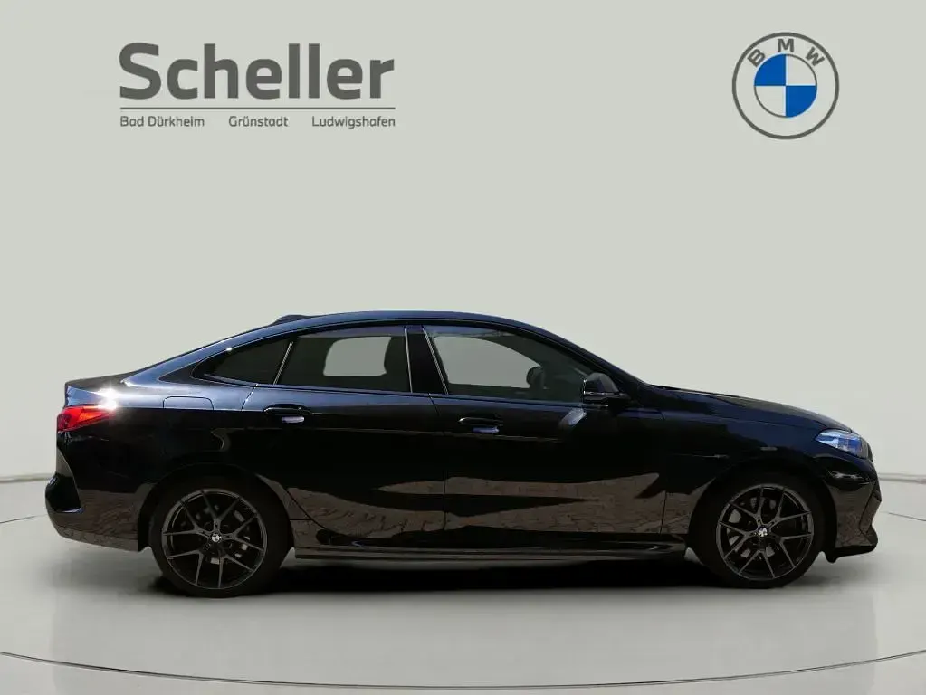 Gebraucht BMW 220 Gran Coupé M Sport 178 PS (130 kW) 2021 Black sapphire Coupé