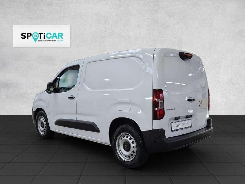 Neu Opel Combo-e Life Basis 100 kW (136 PS) 2025 Weiß Van / Kleinbus
