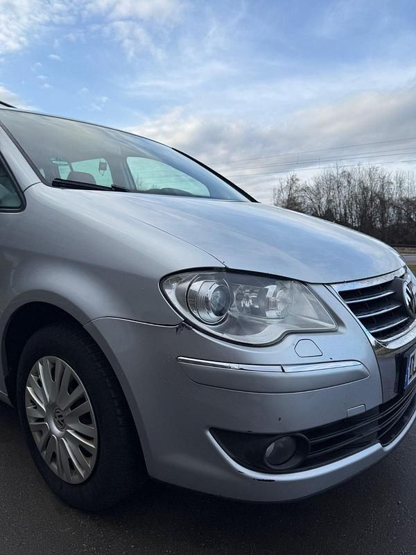 Gebraucht VW Touran Highline 140 PS (102 kW) 2007 Silber Van / Kleinbus