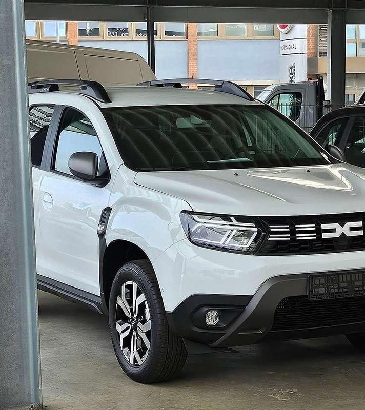 Gebraucht Dacia Duster Journey 101 PS (74 kW) 2024 Weiß SUV