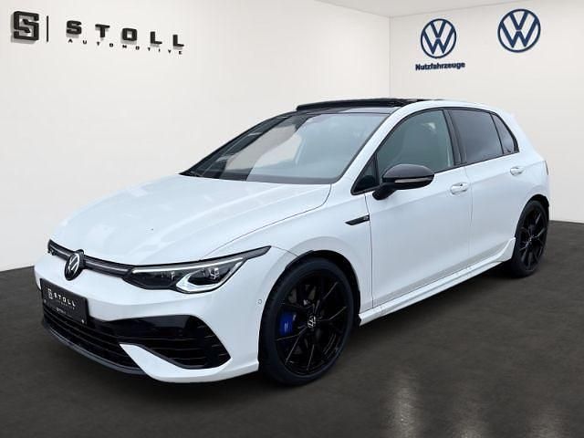 Pure white Gebraucht 2023 VW Golf VIII IQ Drive Limousine | 43.990 € (Etwas zu teuer) - Bild 1/4