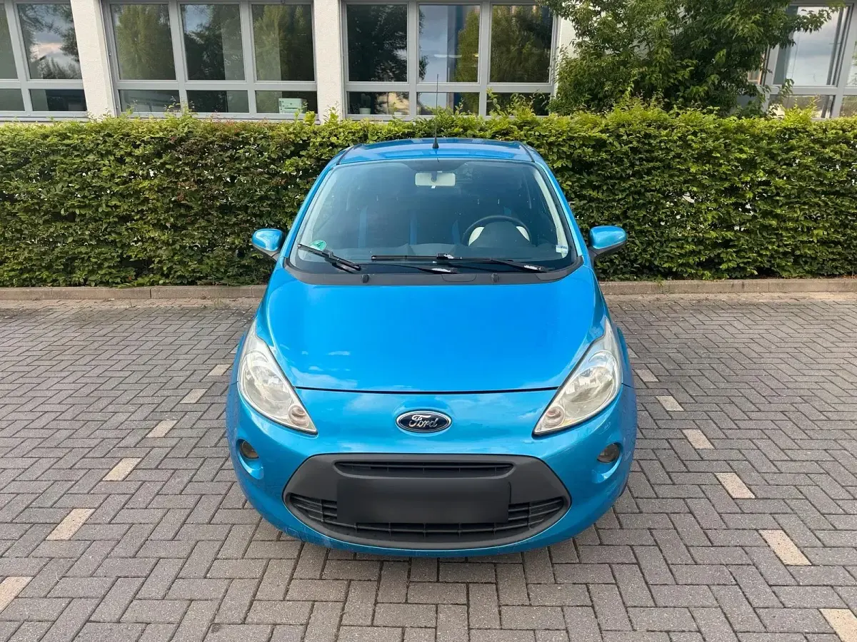 Gebraucht Ford Ka Titanium 69 PS (50 kW) 2011 Blau Kleinwagen