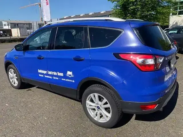 Second-hand Ford Kuga 150 CP (110 kW) 2017 Albastru SUV