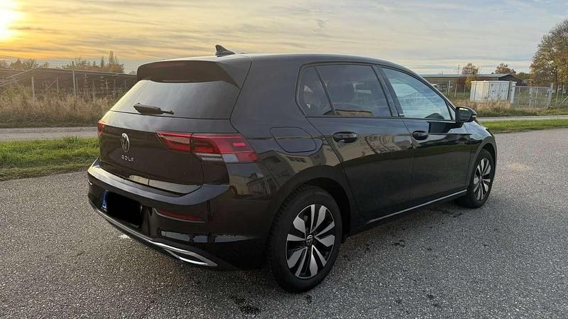 Gebraucht VW Golf VIII Move 150 PS (110 kW) 2023 Schwarz Limousine