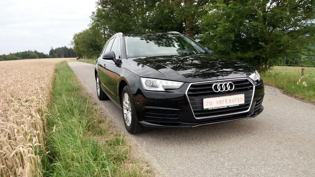 Gebraucht Audi A4 Sport 150 PS (110 kW) 2017 Schwarz Kombi