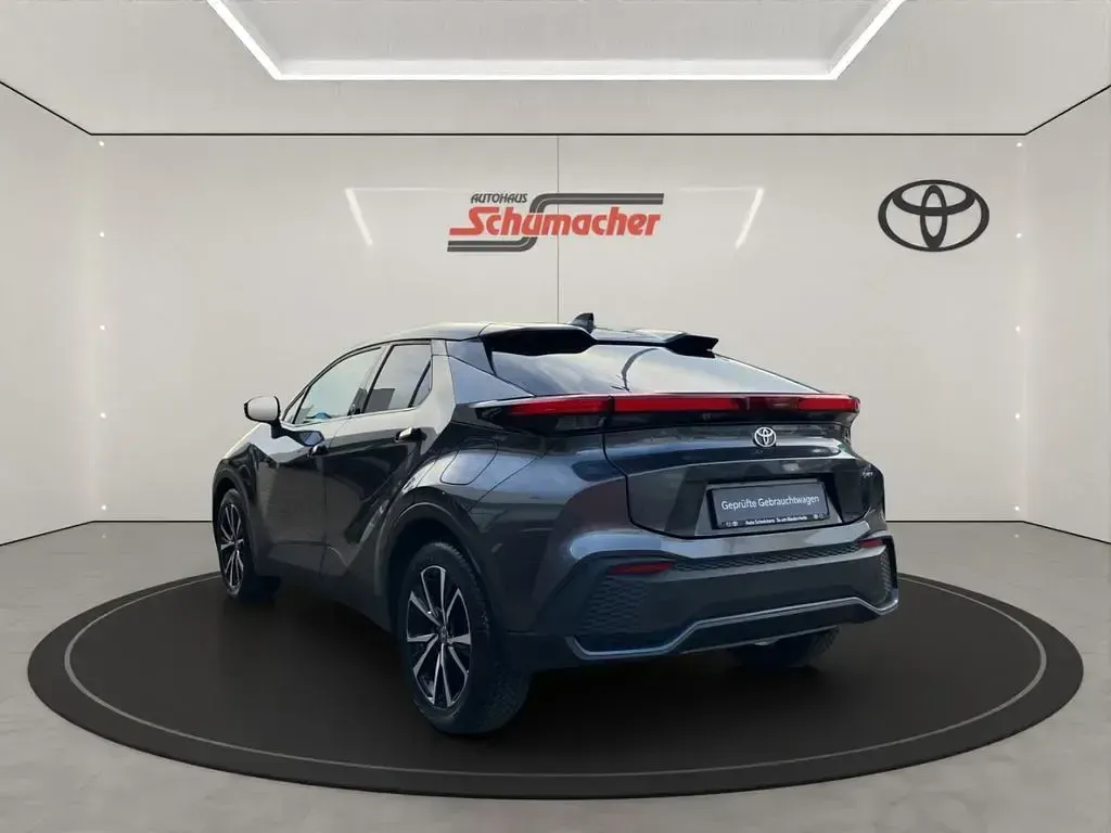 Gebraucht Toyota C-HR Team 140 PS (102 kW) 2024 Grau SUV