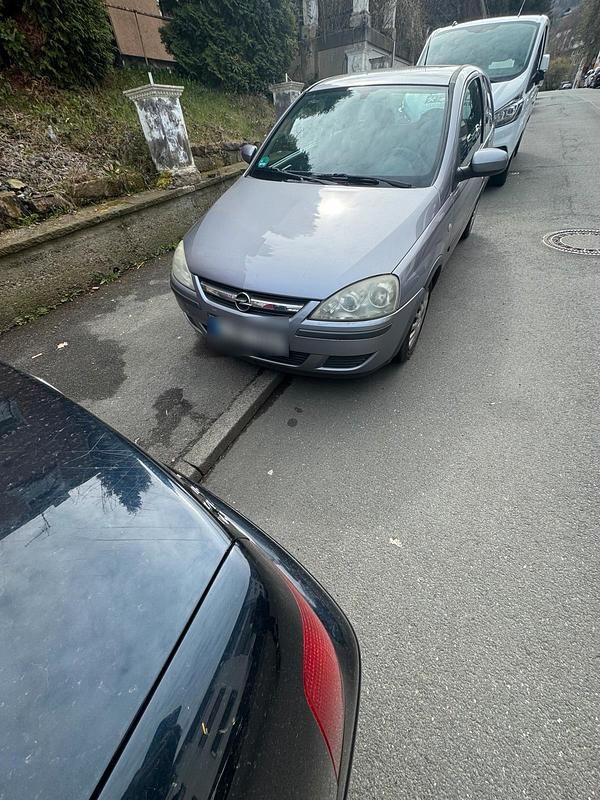 Usata Opel Corsa 60 CV (44 kW) 2004 Argento Utilitaria