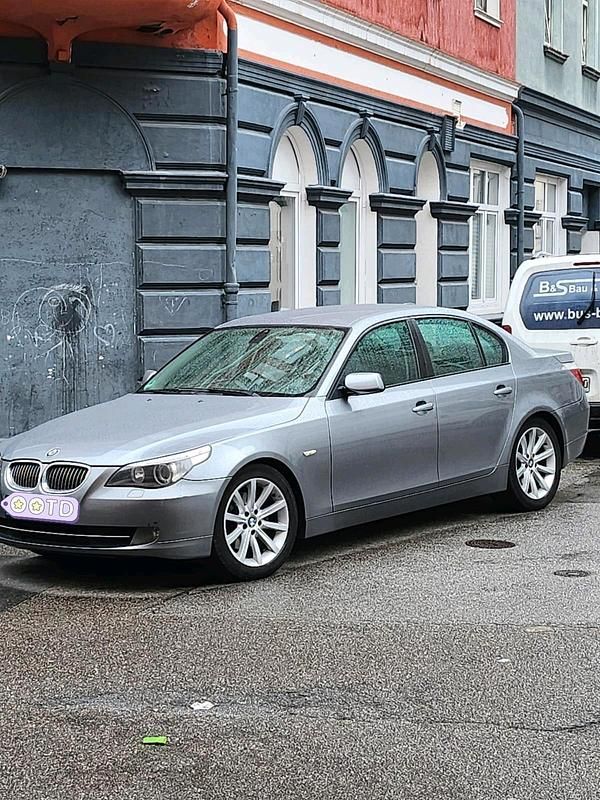 Gebraucht BMW 530 231 PS (169 kW) 2003 Grau Limousine