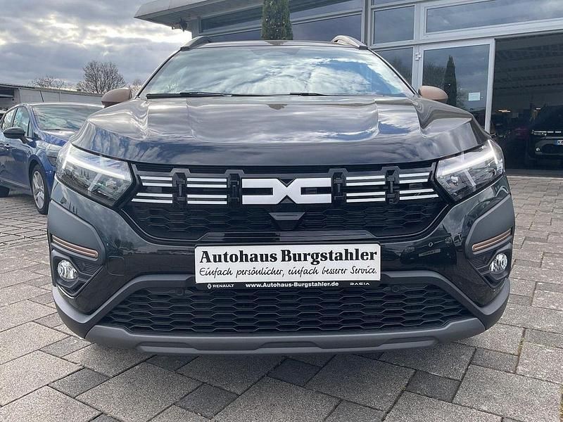 Usata Dacia Jogger Extreme 94 CV (69 kW) 2025 Nero Monovolume