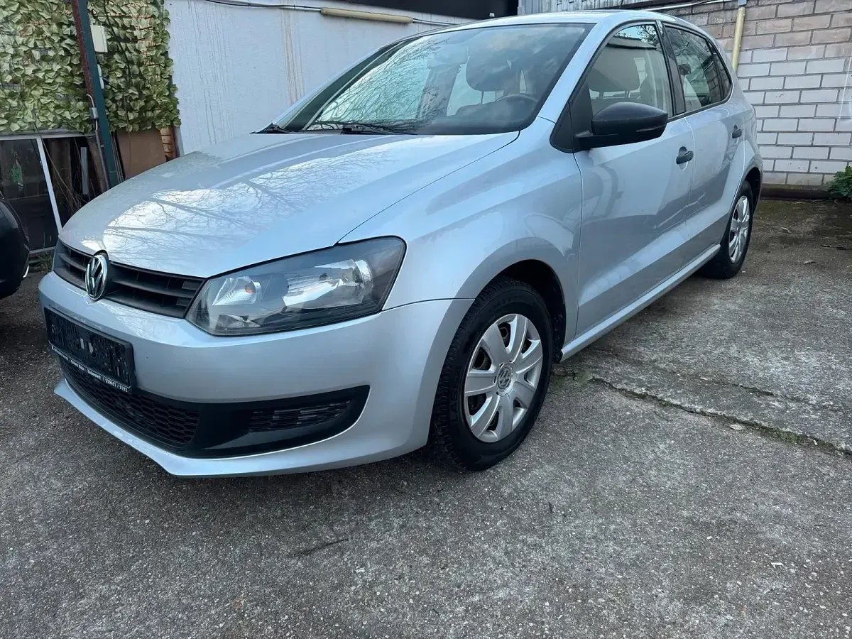 Gebraucht VW Polo 70 PS (51 kW) 2010 Silber Kleinwagen