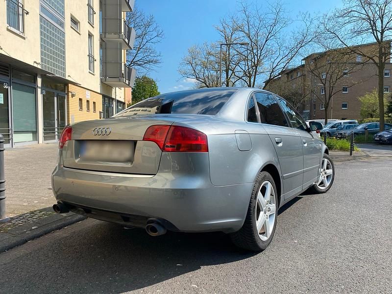 Gebraucht Audi A4 190 PS (139 kW) 2007 Grau Limousine