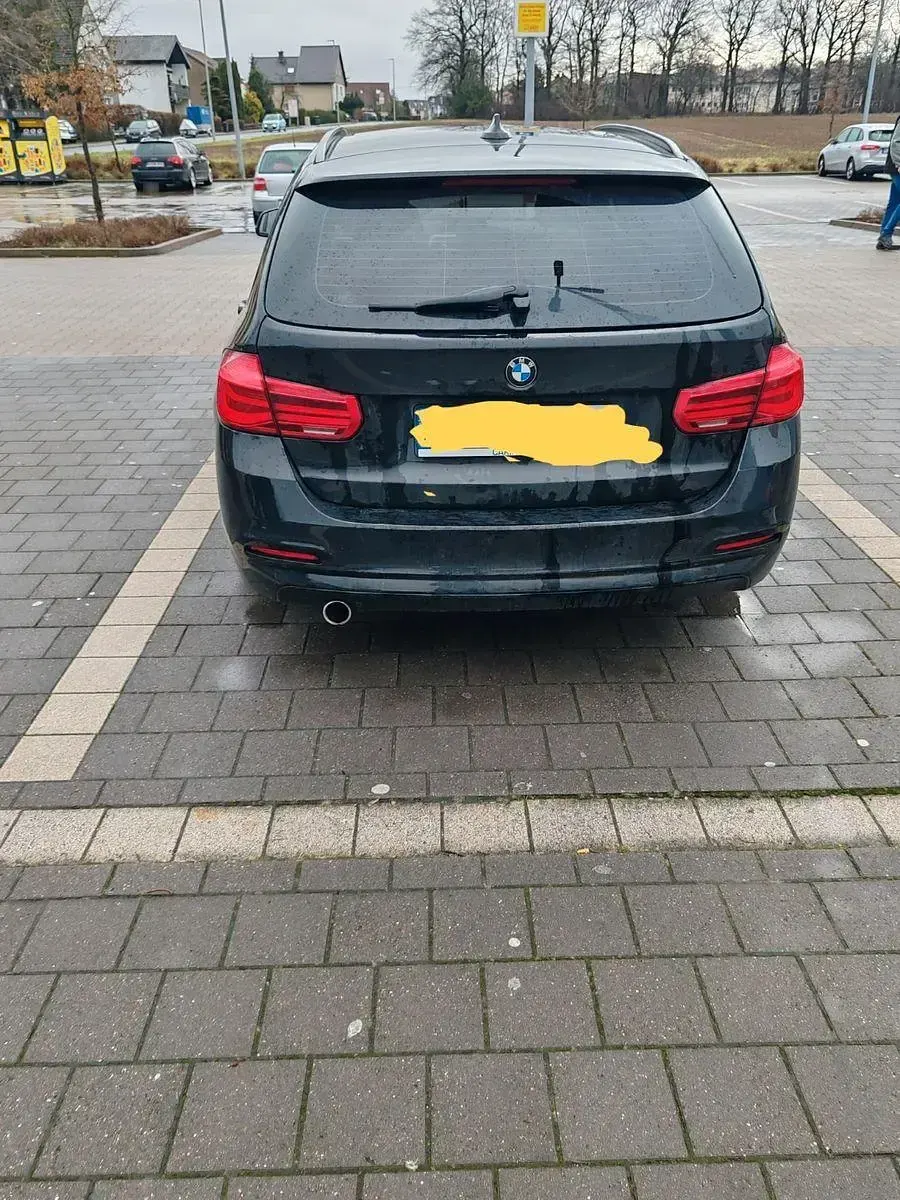 Gebraucht BMW 318 150 PS (110 kW) 2017 Schwarz Kombi