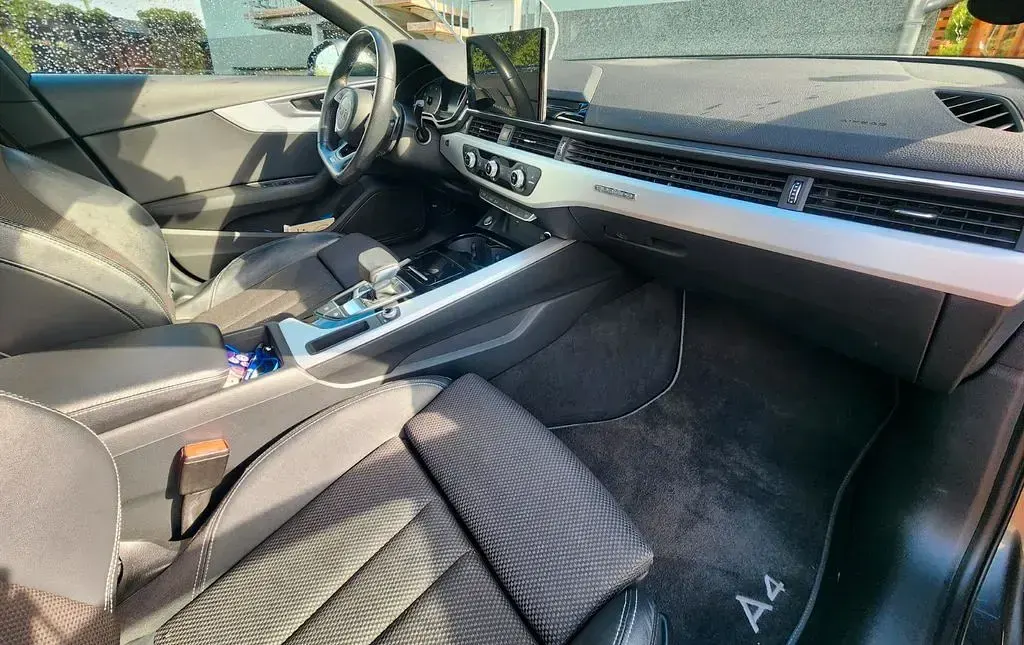 Gebraucht Audi A4 S-Line 231 PS (169 kW) 2020 Grau Kombi