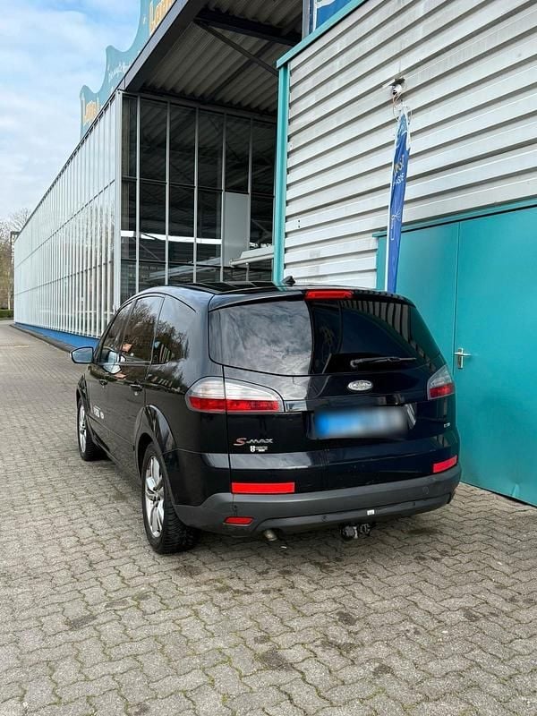 Second-hand Ford S-MAX S 140 CP (102 kW) 2008 Negru Monovolum