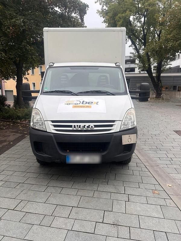 Weiß Gebraucht 2009 Iveco Daily | 12.900 € (Teuer) - Bild 1/4