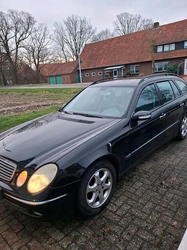 Gebraucht Mercedes E320 224 PS (164 kW) 2004 Schwarz Kombi
