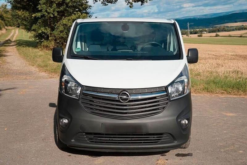 Gebraucht Opel Vivaro S 121 PS (88 kW) 2016 Weiß Van / Kleinbus