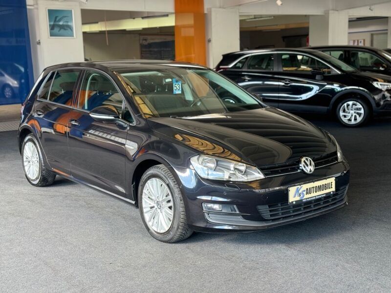 Schwarz Gebraucht 2014 VW Golf VII Cup Limousine | 10.650 € (Fairer Preis) - Bild 1/4