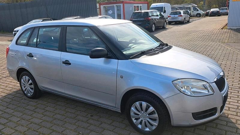 Gebraucht Skoda Fabia 90 PS (66 kW) 2009 Silber Kombi