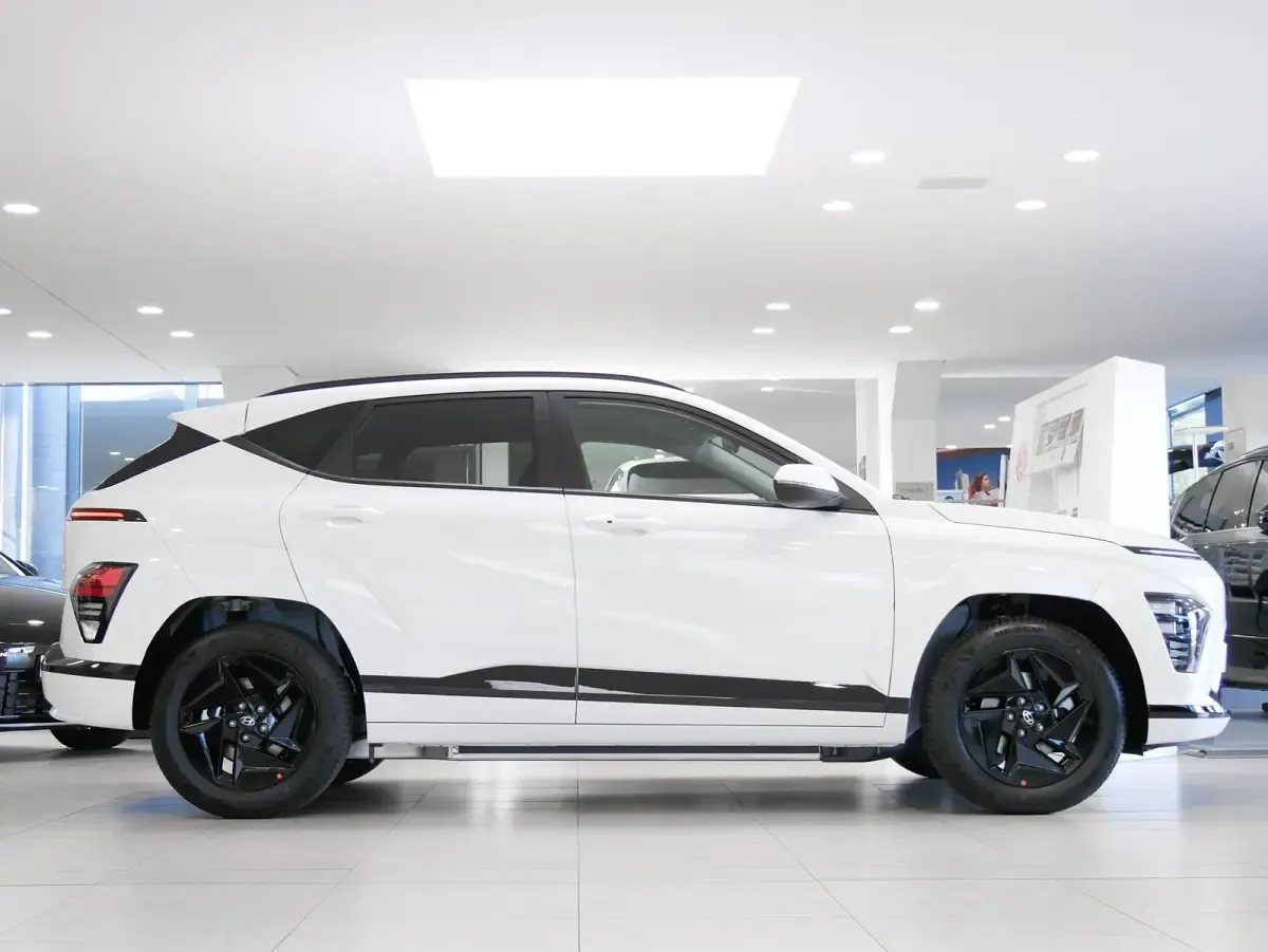 Neu Hyundai Kona 150 kW (204 PS) 2026 Atlas white / sol SUV
