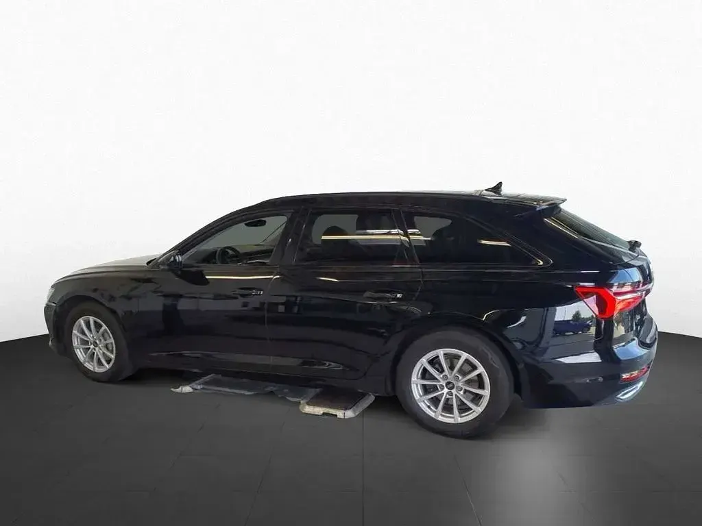 Gebraucht Audi A6 Premium 204 PS (150 kW) 2022 Brillantschwarz Kombi