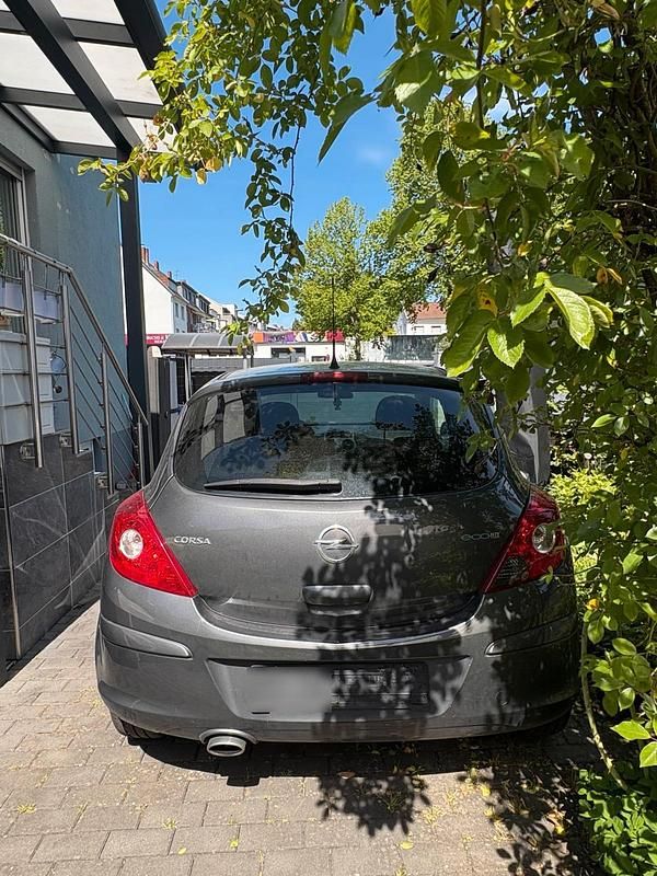 Używany Opel Corsa Eco 69 KM (50 kW) 2011 Hatchback