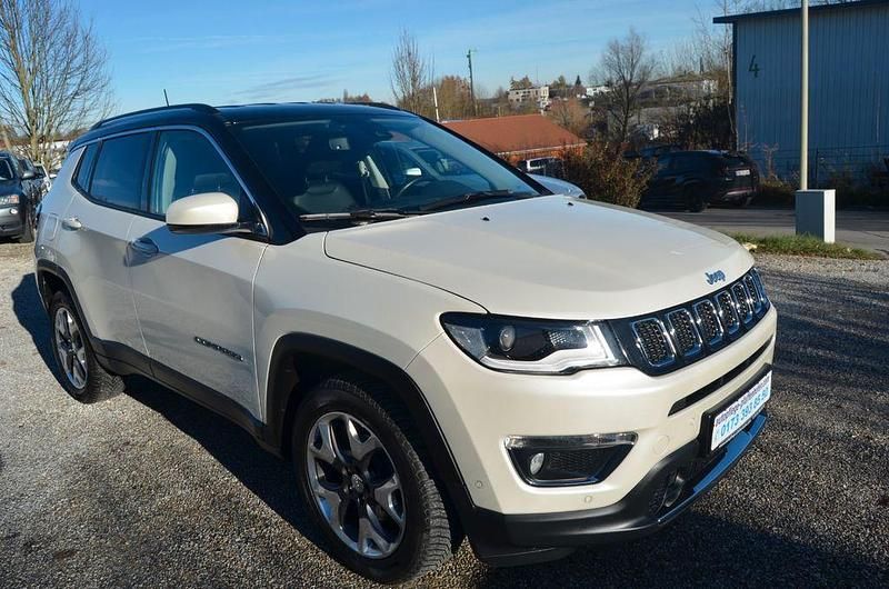 Gebraucht Jeep Compass Limited 140 PS (102 kW) 2019 Weiß SUV