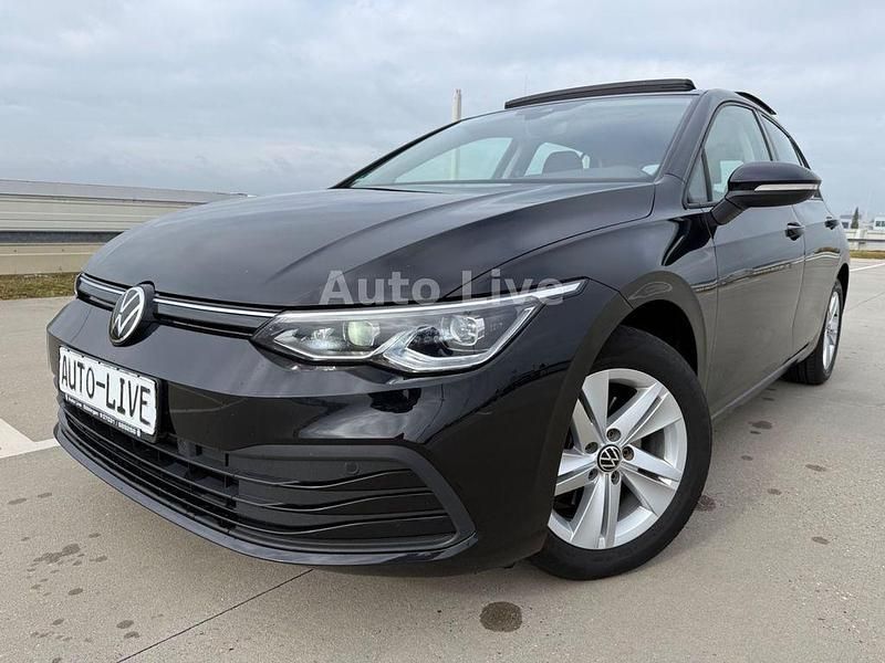 Schwarz Gebraucht 2022 VW Golf VIII Life Limousine | 18.490 € (Etwas zu teuer) - Bild 1/4