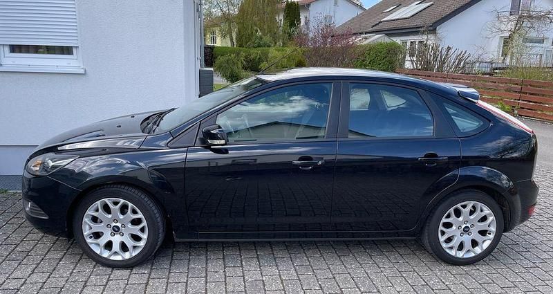 Second-hand Ford Focus 116 CP (85 kW) 2009 Negru Hatchback