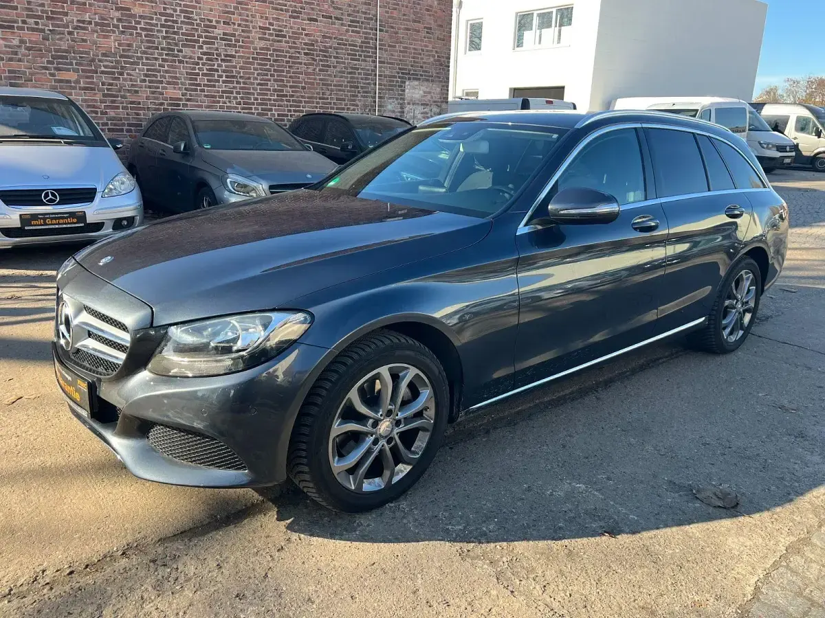 Gebraucht Mercedes C200 184 PS (135 kW) 2014 Grau Kombi