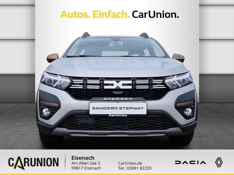 Gebraucht Dacia Sandero Extreme 91 PS (66 kW) 2024 Moonstone grau metallic Kleinwagen