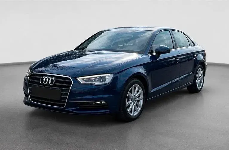 Second-hand Audi A3 Ambiente 125 CP (91 kW) 2015 Albastru Berlinǎ